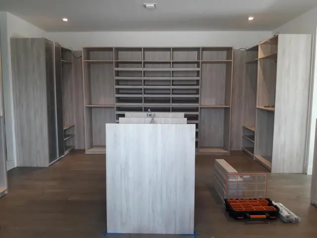 Custom built-in closet cabinetry system